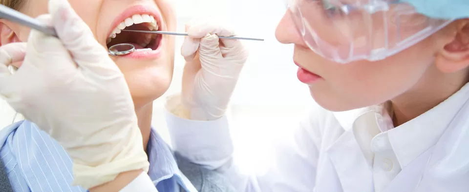 You are currently viewing 6 Signs You Need An Emergency Dentist