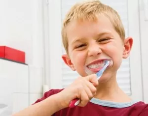 kid brushing